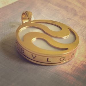 Bvlgari 18K Spinning Ying-Yang Pendant